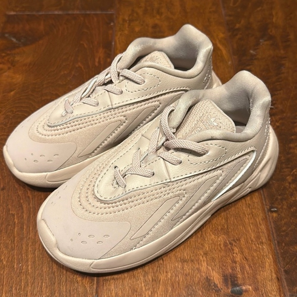 Adidas Ozelia taupe beige slip on sneakers 10